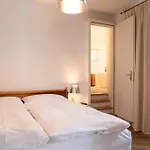 Saratz Mountain & Ξενοδοχείο 4*