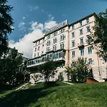 Saratz Mountain & Hotel