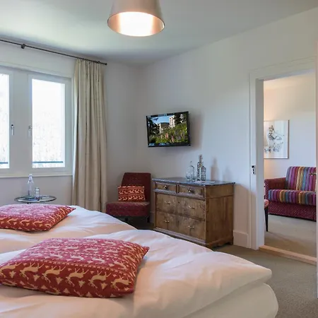 Отель Saratz Mountain & 4*