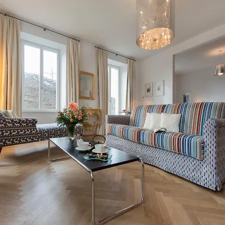 Hotel Saratz 4*