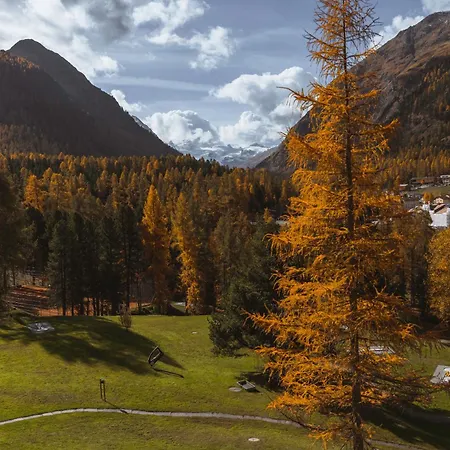 Saratz Mountain & 4*