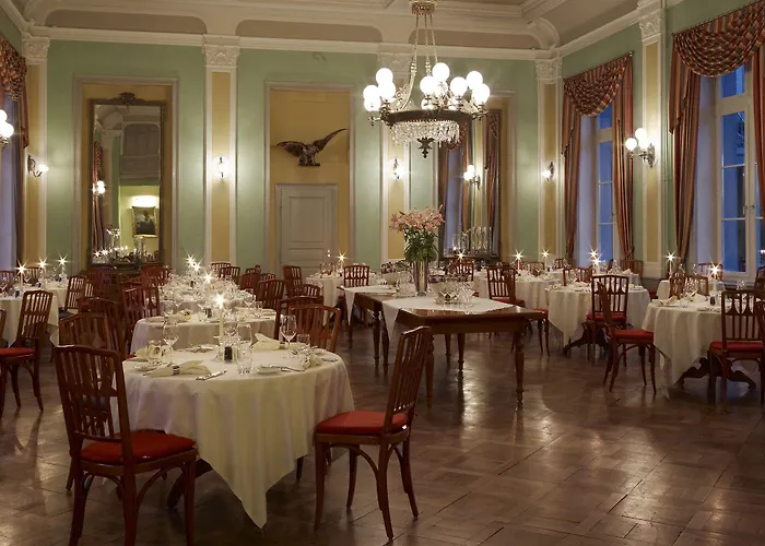 Saratz Mountain & Szálloda