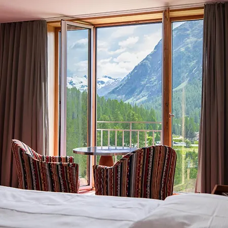 Saratz Mountain & Hotel 4*