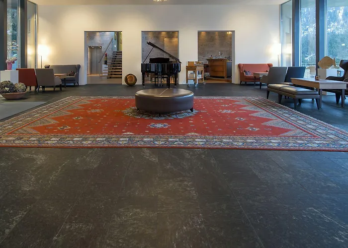 Saratz Mountain & Otel